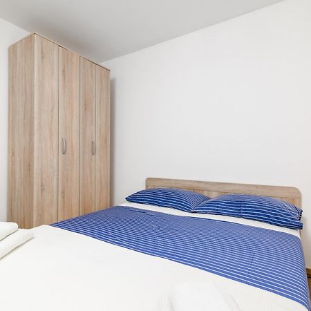 Apartments With A Parking Space Premantura, Medulin - 2228 Bilik gambar